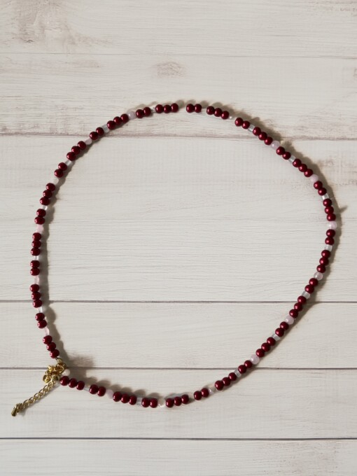 ketting met parels en natuursteen