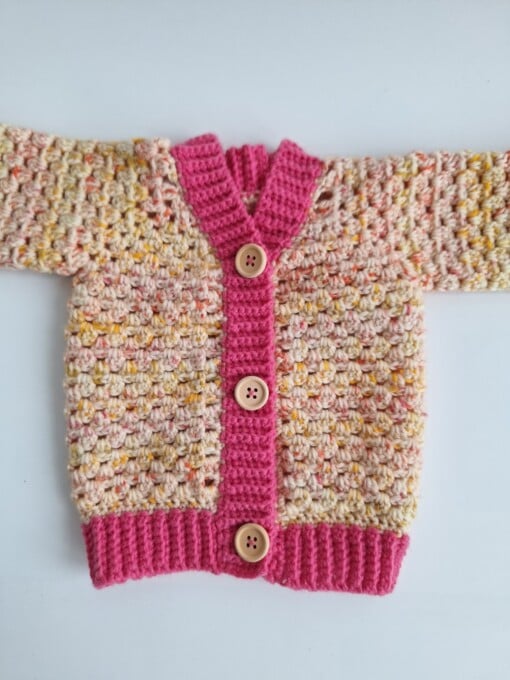 Gehaakt baby vestje | Roze en oranje gemêleerd