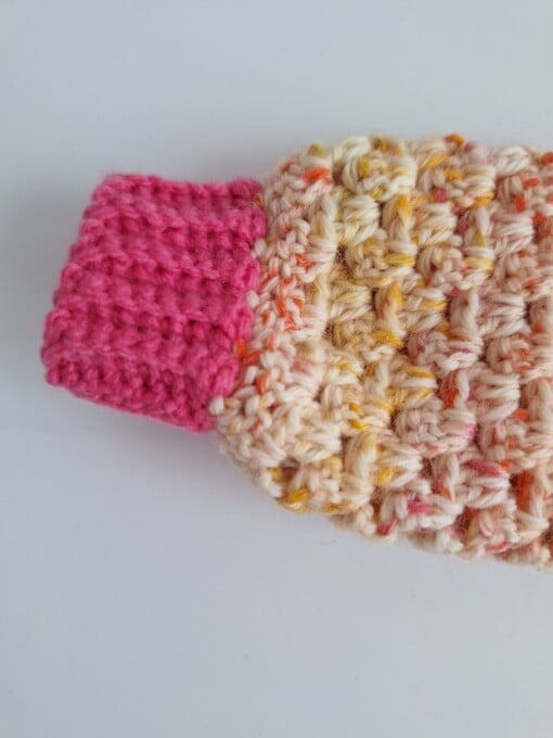 Gehaakt baby vestje | Roze en oranje gemêleerd