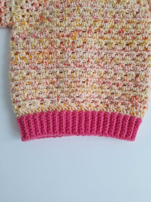 Gehaakt baby vestje | Roze en oranje gemêleerd