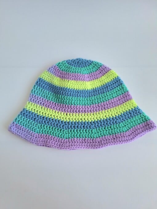 Gehaakte bucket hat | Blauw, mint, lila en lime