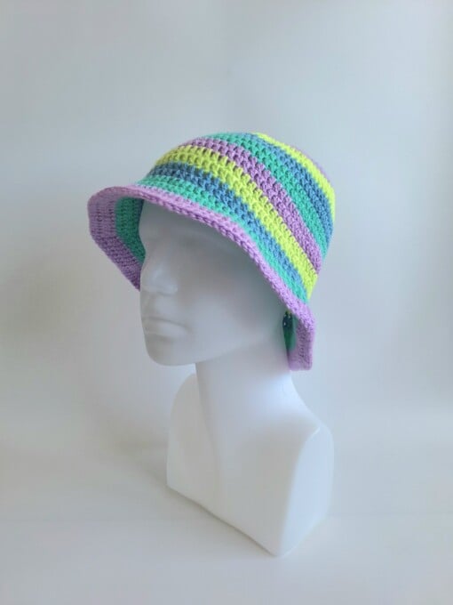 Gehaakte bucket hat | Blauw, mint, lila en lime