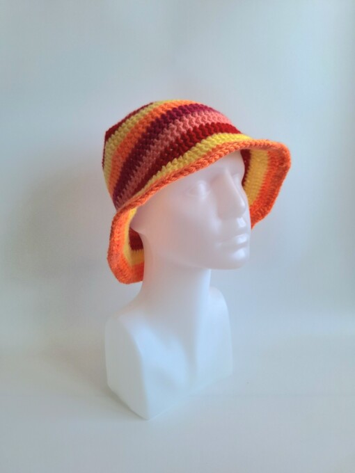 Gehaakte bucket hat | Oranje, fuchsia, koraal, rood en geel