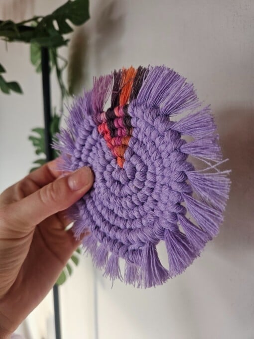 Paars/roze macrame onderzetter