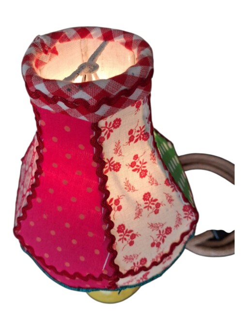 Uniek handgemaakt kleurrijk – kitsch tafellamp fruit half