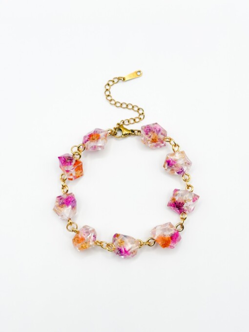 Armband met Kristalvormige Kralen Gevuld met Echte Bloemen uit Utrecht (The Blossom Chapter)