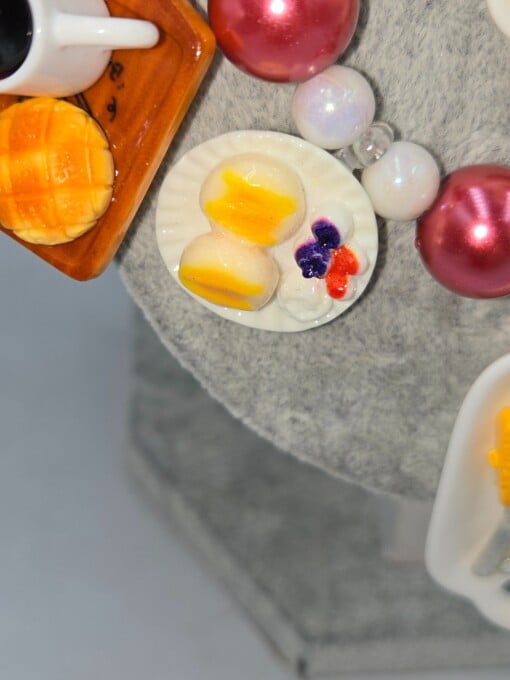 Breakfast Lovers, een handgemaakte ketting voor de echte ontbijfan.