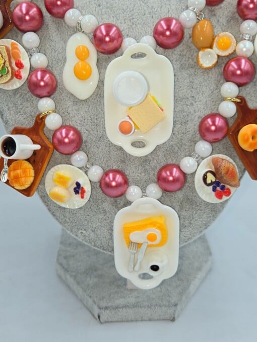 Breakfast Lovers, een handgemaakte ketting voor de echte ontbijfan.