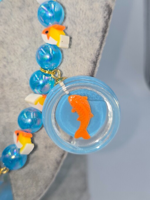 Vissende Katten, een handgemaakte ketting voor katten- lieghebbers.
