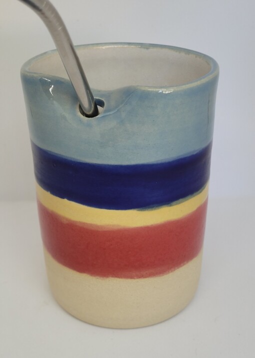 Rietjesbeker blauw, rood, geel.