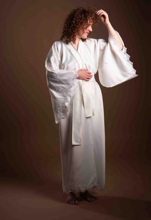 Bridal Kimono Dalia  Lang