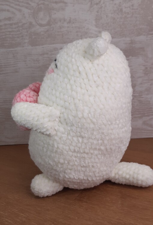 Gehaakte Chunky Cat met hartje: perfecte knuggel voor kattenliefhebbers. Velvet garen