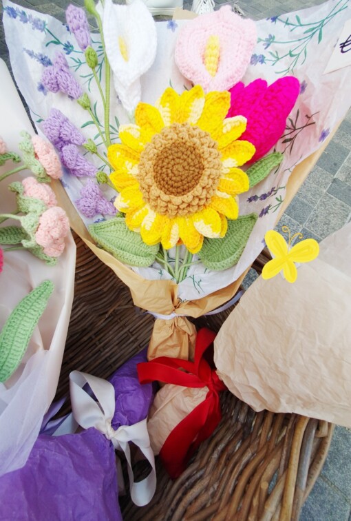 gehaakt groet zonnebloemen boeket