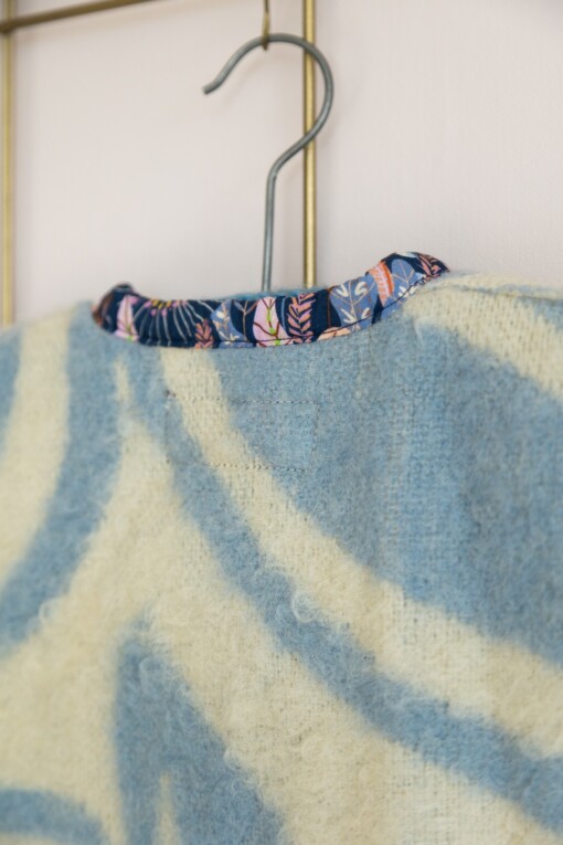 Wollen gilet peuter blauw van vintage wollen deken voor meisje maat 92