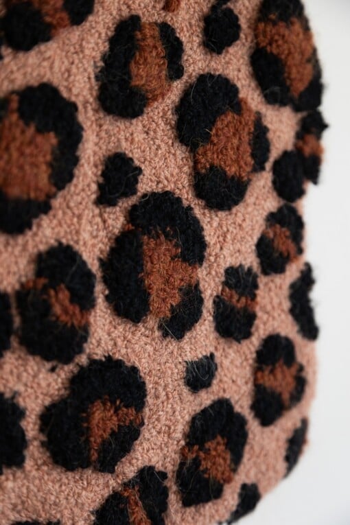 Panter wandkleed handgemaakt van wol