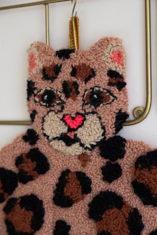 Panter wandkleed handgemaakt van wol