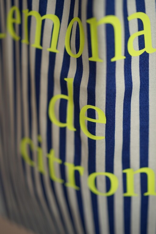 Blauw wit gestreepte zomertas