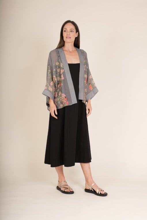 Trailing Blossom Kimono grey