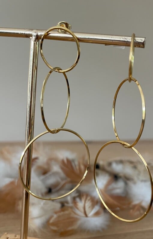 Lange gouden oorbellen