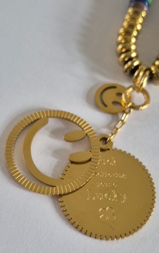 handmade ketting met grote lucky & smiley bedel