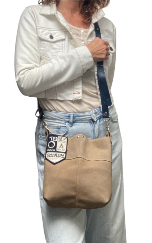 Stoere schoudertas tas van vintage Gaastra-laarzen – uniek & handgemaakt.