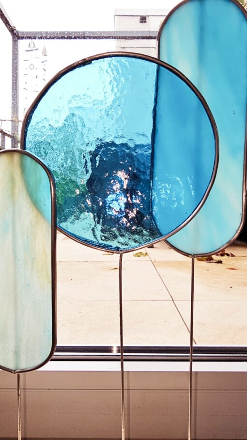 Modern Glas in Loodobject."La Mer". Zonnevanger. Uniek.