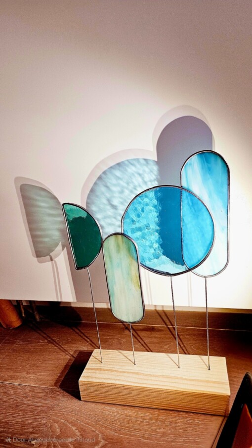 Modern Glas in Loodobject."La Mer". Zonnevanger. Uniek.