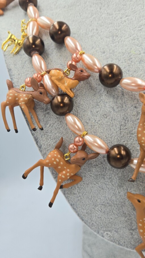 Bambi's Friends, Een handgemaakte ketting voor herfstliefhebbers