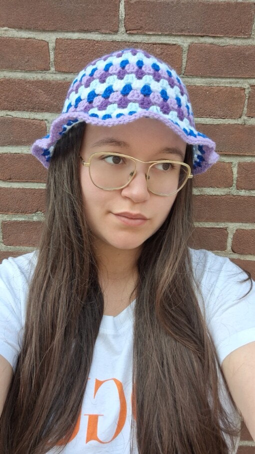 Gehaakte bucket hat 'Blueberry'