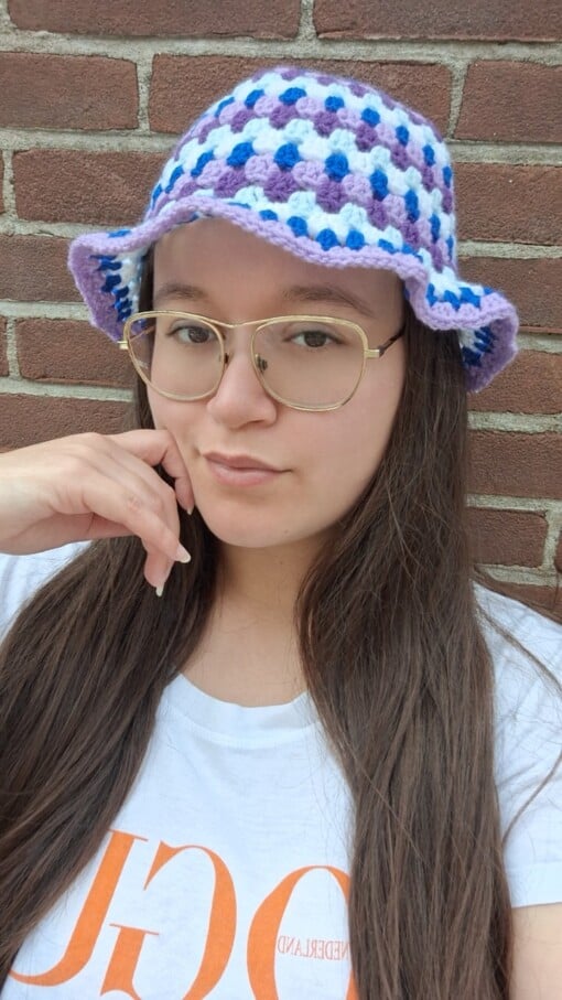 Gehaakte bucket hat 'Blueberry'