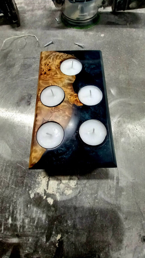 Waxine licht houder populier burl en epoxy donker blauw