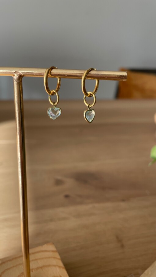 Goldplate rvs creolen met crystal blauw hartjes hangertje