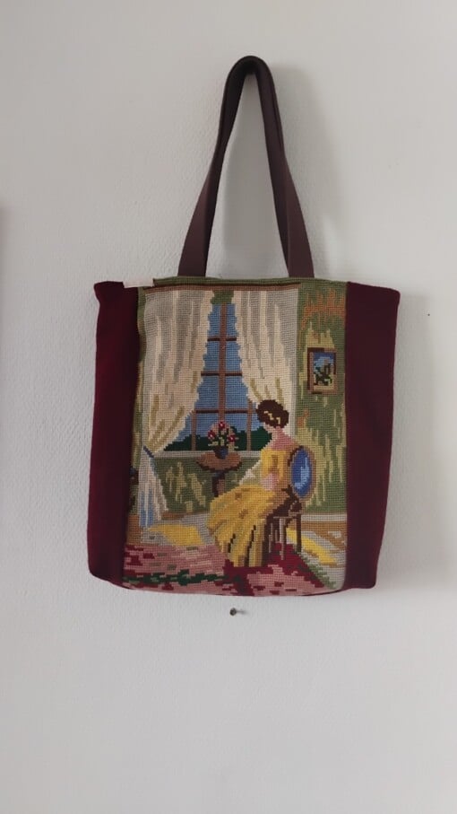 Shopper van een vintage borduurwerk