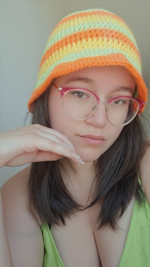 Gehaakte bucket hat 'Groen, oranje en geel'