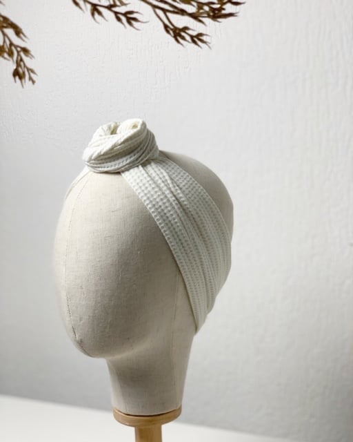 Hair bandeau ‘Waffle Off-white’ - 953.jpeg Hair bandeau ‘Waffle Off-white’