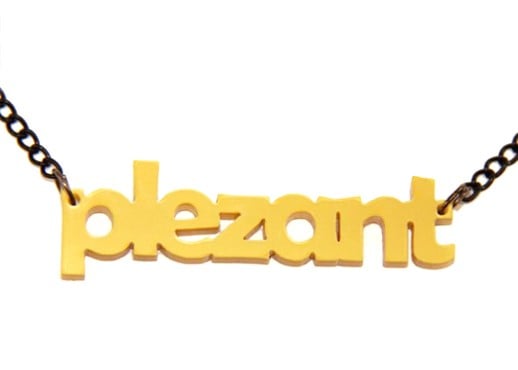 Plezant! naamketting goud