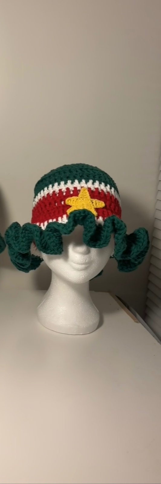Suriname Crochet ruffel buckethat - 150241 Suriname Crochet ruffel buckethat
