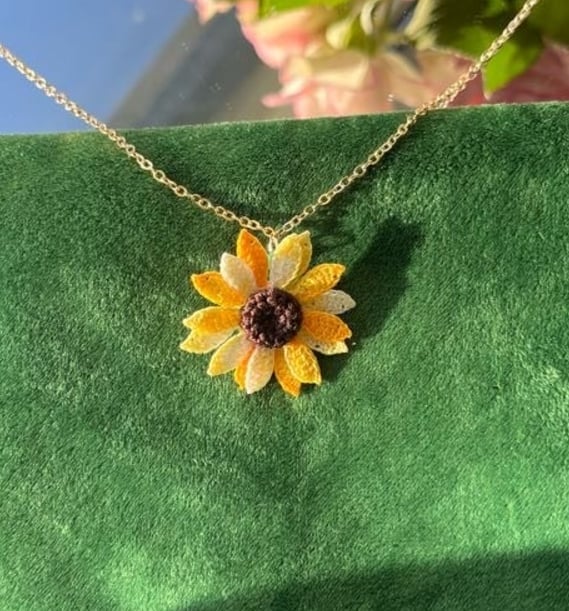 Micro Gehaakte Zonnebloem Ketting