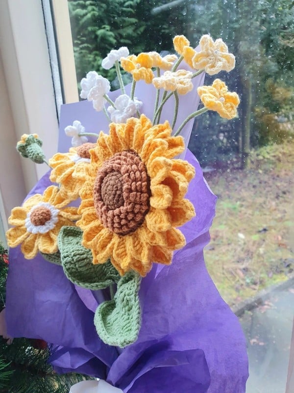 gehaakte zonnebloemen boeket