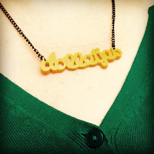 Dolletjes! naamketting goud