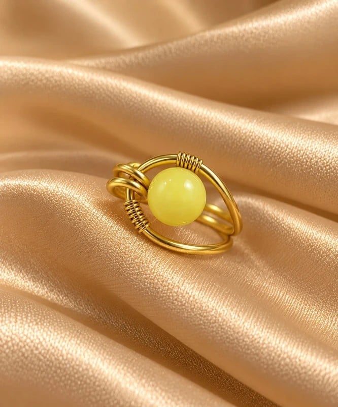 Handgemaakte Goudkleurige Ring met Gele Kraal | Verstelbare Draad Ring – Cleopatra's World
