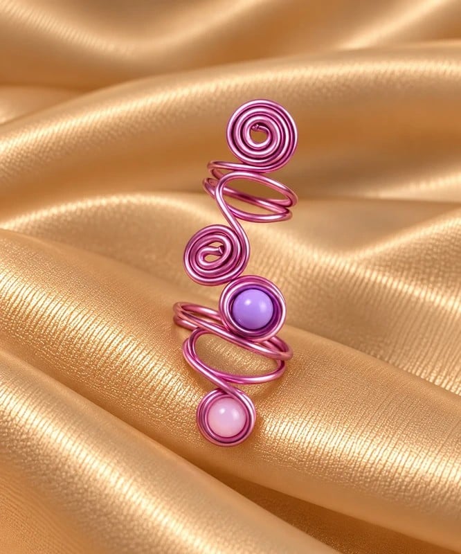 Handgemaakte Roze Spiraalring met Lila en Roze Kralen | Verstelbare Statement Ring