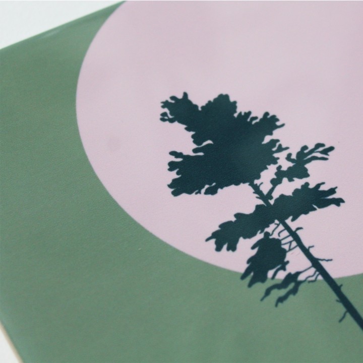Keramiektegel Wanddecoratie – Pine Tree Illustratie op Groene Achte… - 113239 Keramiektegel Wanddecoratie – Pine Tree Illustratie op Groene Achtergrond, Hoogglans & HD Afdruk