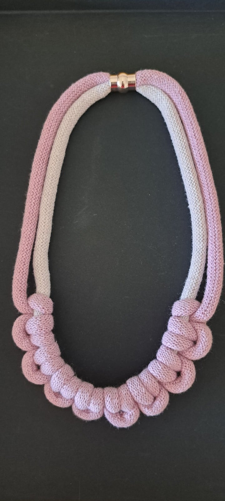 Textiel ketting lila roze 2 - 83948 Textiel ketting lila roze 2