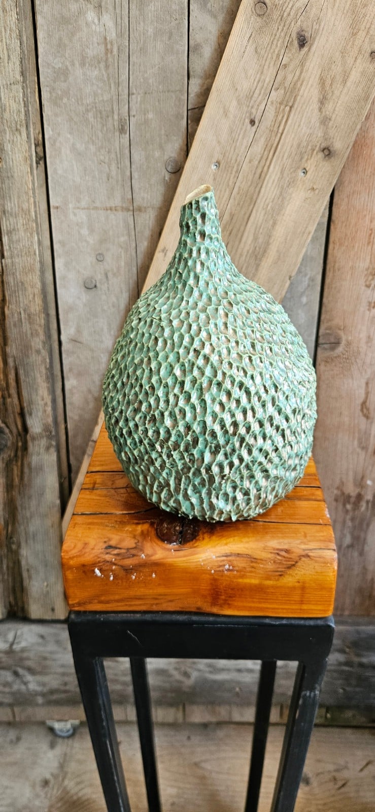Organisch keramisch vaasobject – Turquoise Skin - 148140 Organisch keramisch vaasobject – Turquoise Skin
