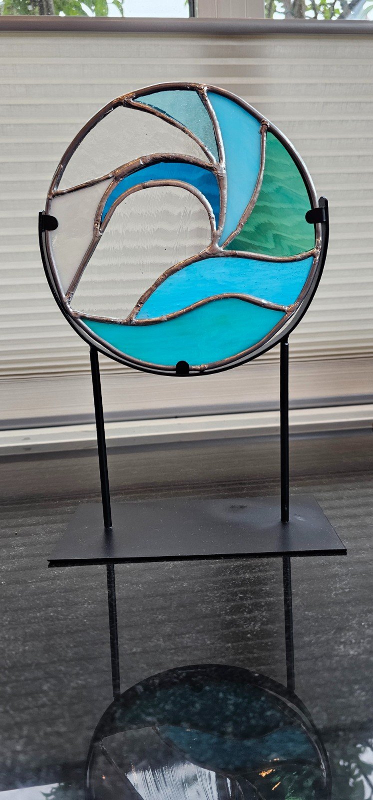 Waves. Glas in lood op standaard - 100513 Waves. Glas in lood op standaard