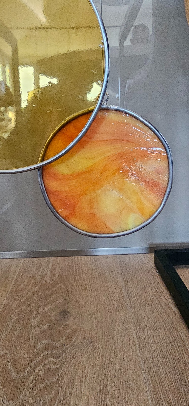 Modern Glas in lood object. Yellow/Orange. Uniek.