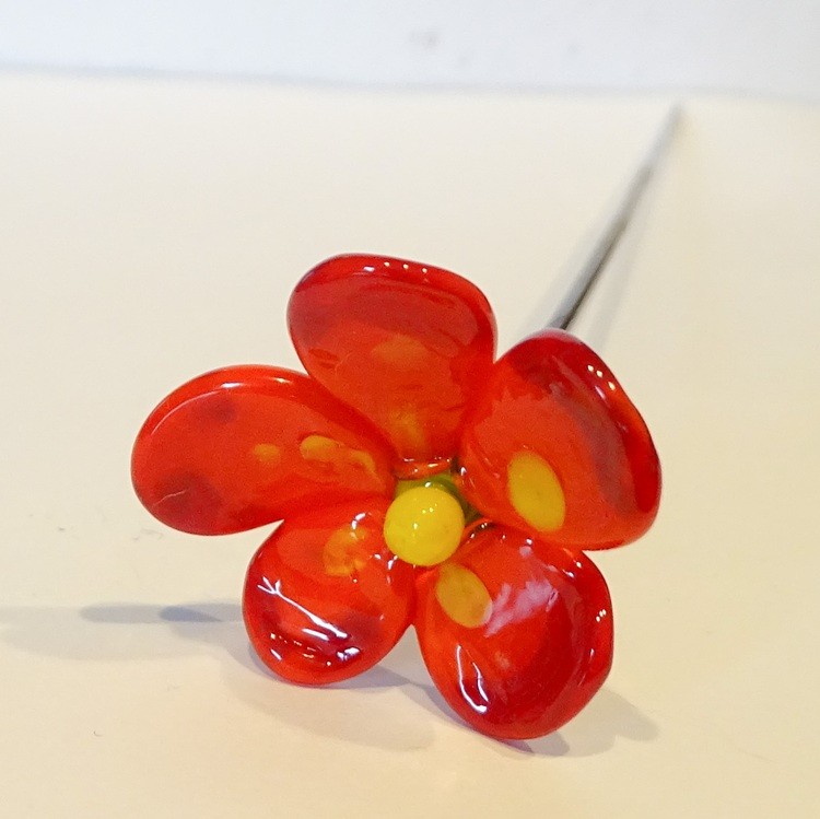 Rode en gele glazen bloem – handgemaakt, uniek en decoratief - 146040 Rode en gele glazen bloem – handgemaakt, uniek en decoratief