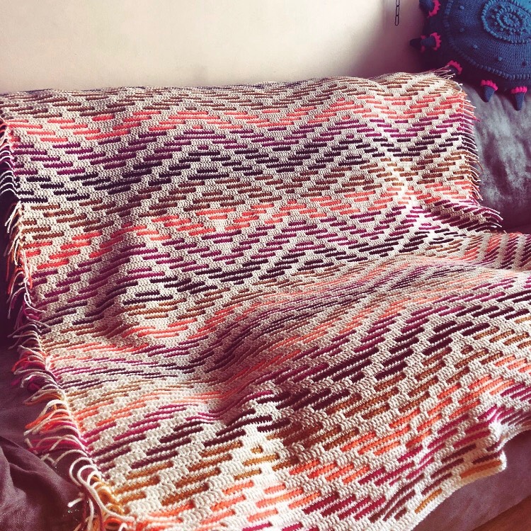 Gehaakte Spirit deken 130 x 120 cm - 63070.jpeg Gehaakte Spirit deken 130 x 120 cm