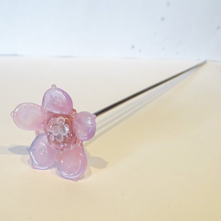 Roze glazen bloem – handgemaakt en uniek - 146047 Roze glazen bloem – handgemaakt en uniek